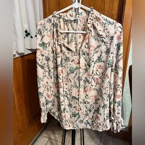 Violet + Claire blouse size S